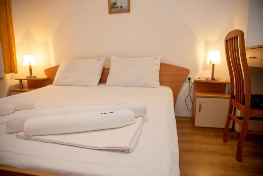 Convenient 1-Bedroom Flat Next To Harmanite Beach Sozopol Luaran gambar